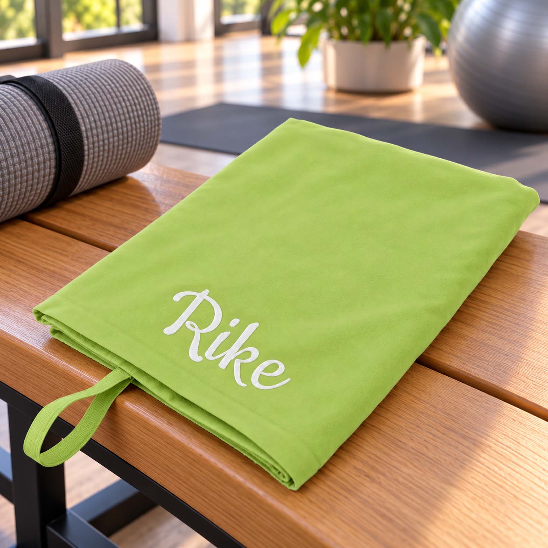 Produktbild von Mikrofaser Handtuch-Badetuch mit Bestickung (100cm x 150cm)